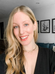 files/the-new-york-stylist-5-minute-mom-face-scaled.avif